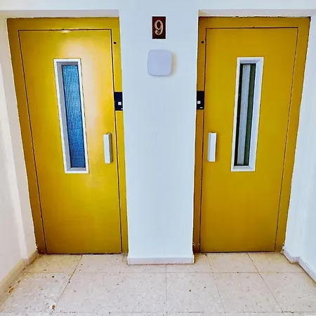 Diana 905. Superb South-facing One-bedroom With Amazing Sea Views. Διαμέρισμα