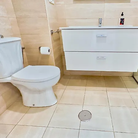 Diana 905. Superb South-facing One-bedroom With Amazing Sea Views. * Μαρμπέλλα