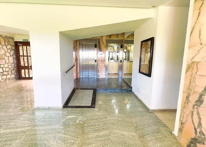 דירה Diana 905. Superb South-facing One-bedroom With Amazing Sea Views.