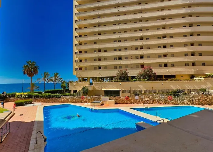 아파트 Diana 905. Superb South-facing One-bedroom With Amazing Sea Views.