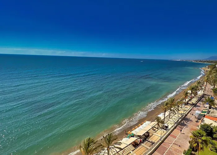 Diana 905. Superb South-facing One-bedroom With Amazing Sea Views.