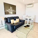 Appartamento Diana 905. Superb South-facing One-bedroom With Amazing Sea Views. *