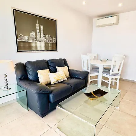 Daire Diana 905. Superb South-facing One-bedroom With Amazing Sea Views. *